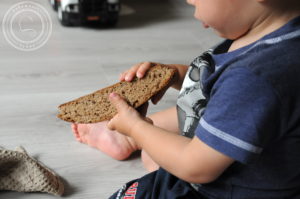 Chleb na maślance na zakwasie żytnim z przepisu Piotra Kucharskiego